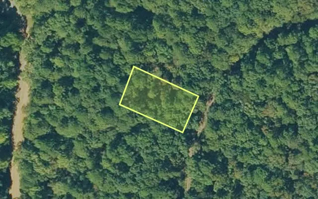 Aerial view of VAN BUREN County parcel 4300-13018-0000 — Arkansas post-auction with approximate parcel outline