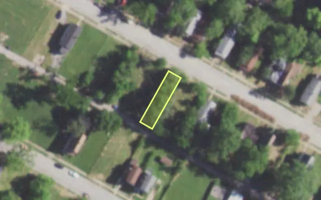 Aerial view of 5726 KENNERLY AV — vacant lot, St. Louis with approximate parcel outline