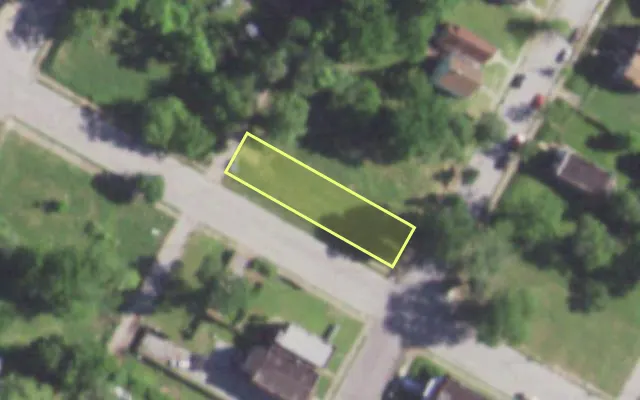 Aerial view of 2501 SEMPLE AV — vacant lot, St. Louis with approximate parcel outline