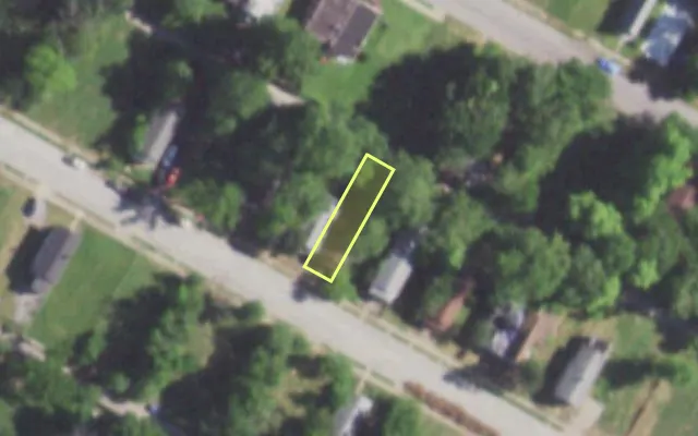 Aerial view of 5727 KENNERLY AV — vacant lot, St. Louis with approximate parcel outline