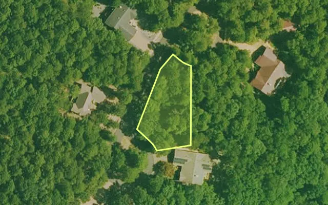 Aerial view of GARLAND County parcel 67482 — Arkansas post-auction with approximate parcel outline