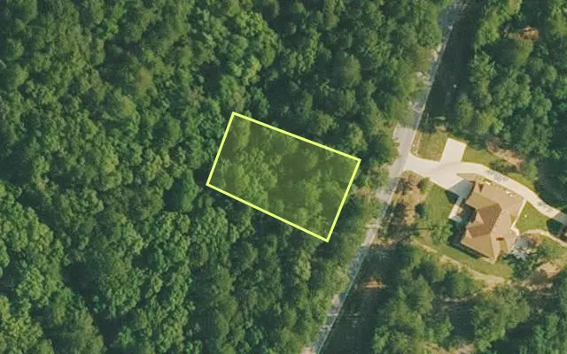 Aerial view of VAN BUREN County parcel 4400-10281-0000 — Arkansas post-auction with approximate parcel outline
