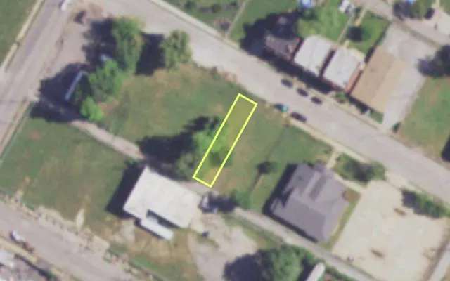 Aerial view of 3846 ST FERDINAND AV — vacant lot, St. Louis with approximate parcel outline