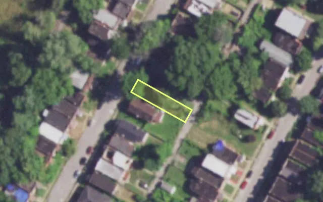 Aerial view of 3106 ROLLA PL — vacant lot, St. Louis with approximate parcel outline