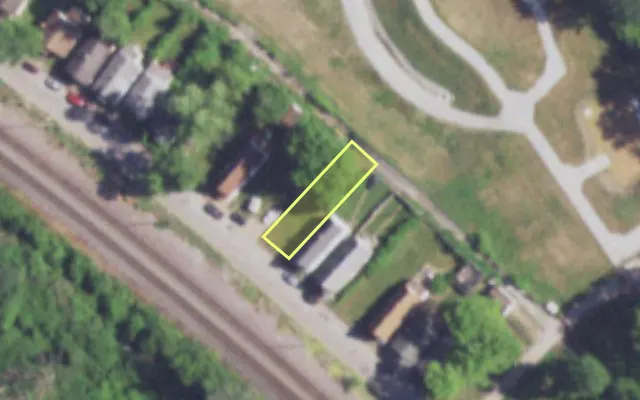 Aerial view of 971 SWITZER AV — vacant lot, St. Louis with approximate parcel outline