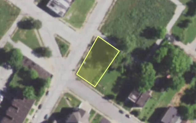 Aerial view of 1450 HODIAMONT AV — vacant lot, St. Louis with approximate parcel outline