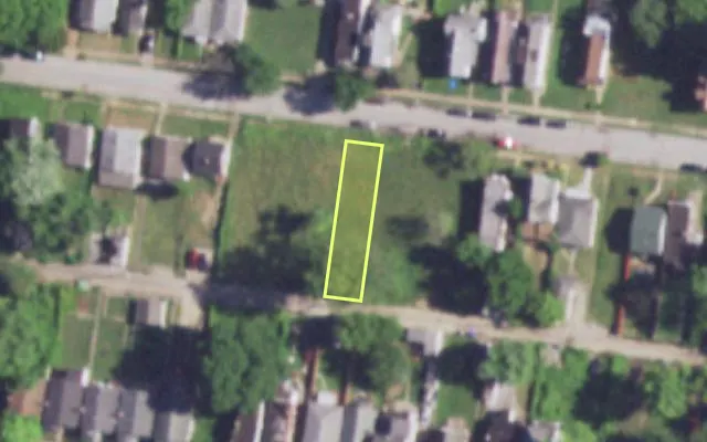 Aerial view of 942 ELIAS AV — vacant lot, St. Louis with approximate parcel outline
