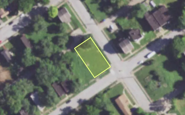Aerial view of 1503 OBEAR AV — vacant lot, St. Louis with approximate parcel outline