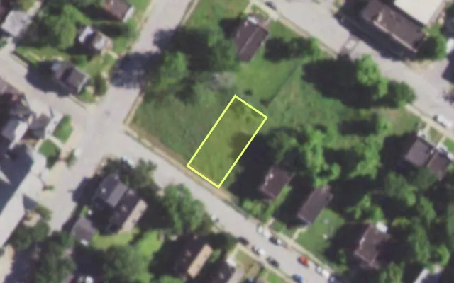 Aerial view of 5885 ROMAINE PL — vacant lot, St. Louis with approximate parcel outline