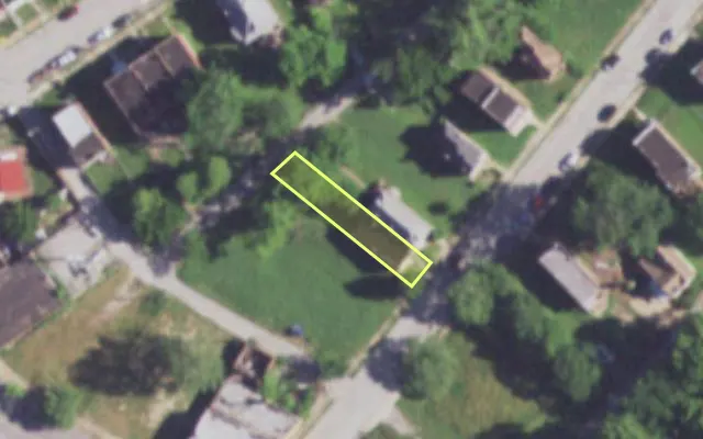 Aerial view of 2159 E WARNE AV — vacant lot, St. Louis with approximate parcel outline
