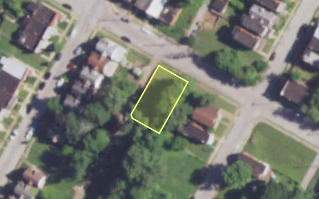 Aerial view of 4484 KOSSUTH AV — vacant lot, St. Louis with approximate parcel outline