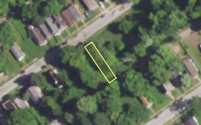 Aerial view of 5228 GENEVIEVE AV — vacant lot, St. Louis with approximate parcel outline