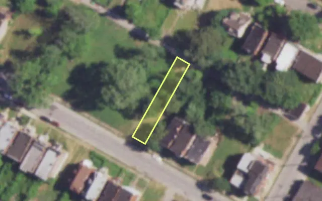 Aerial view of 4723 ST LOUIS AV — vacant lot, St. Louis with approximate parcel outline