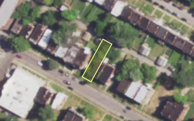 Aerial view of 4941 ST LOUIS AV — vacant lot, St. Louis with approximate parcel outline