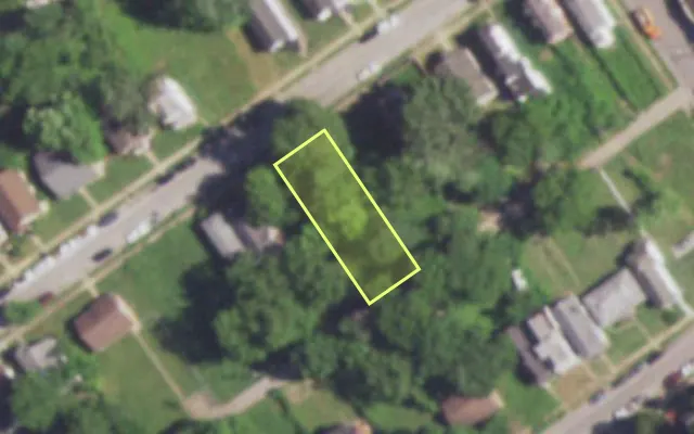 Aerial view of 5252 GILMORE AV — vacant lot, St. Louis with approximate parcel outline