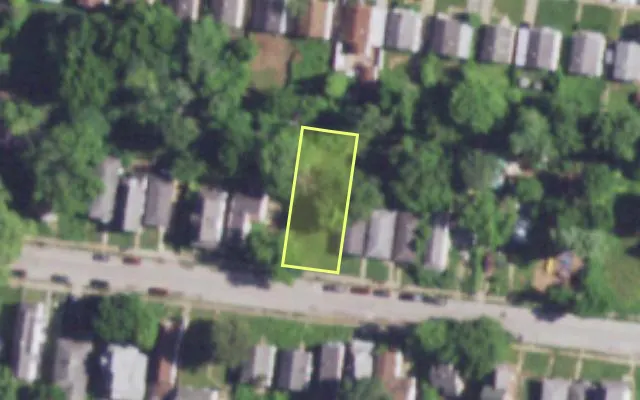 Aerial view of 925 HARLAN AV — vacant lot, St. Louis with approximate parcel outline