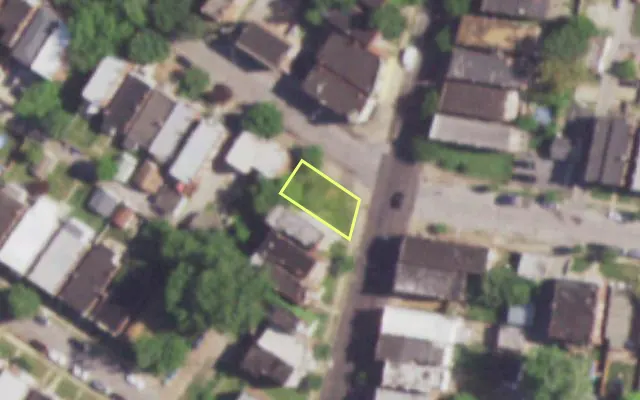 Aerial view of 4701 VIRGINIA AV — vacant lot, St. Louis with approximate parcel outline