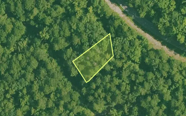 Aerial view of SALINE County parcel 588-00019-000 — Arkansas post-auction with approximate parcel outline