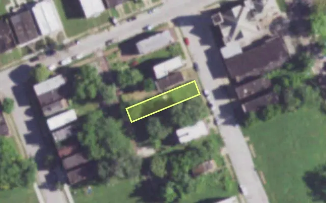 Aerial view of 4027 N 22ND ST — vacant lot, St. Louis with approximate parcel outline