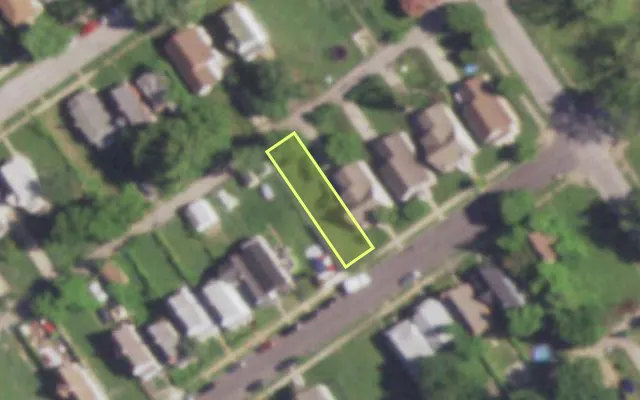 Aerial view of 4757 BEACON AV — vacant lot, St. Louis with approximate parcel outline