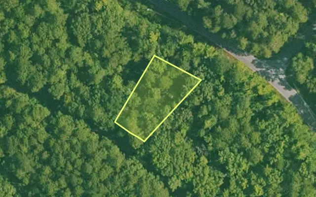 Aerial view of SALINE County parcel 588-00031-000 — Arkansas post-auction with approximate parcel outline