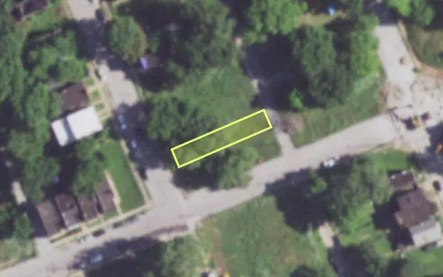 Aerial view of 4304 N 19TH ST — vacant lot, St. Louis with approximate parcel outline