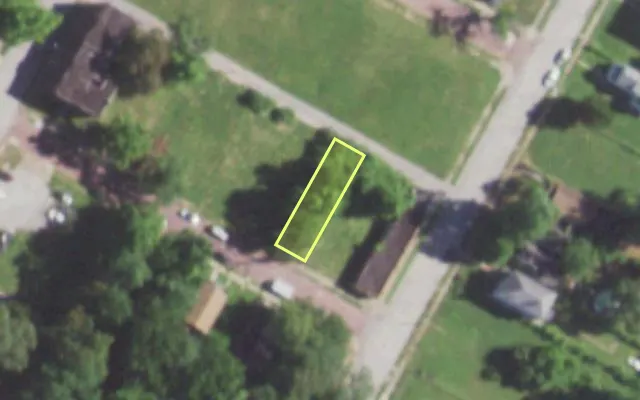 Aerial view of 5555 TERRY AV — vacant lot, St. Louis with approximate parcel outline