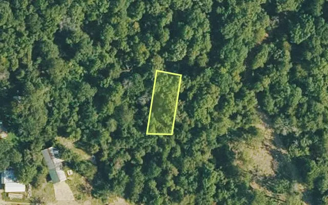 Aerial view of BAXTER County parcel 002-08392-000 — Arkansas post-auction with approximate parcel outline