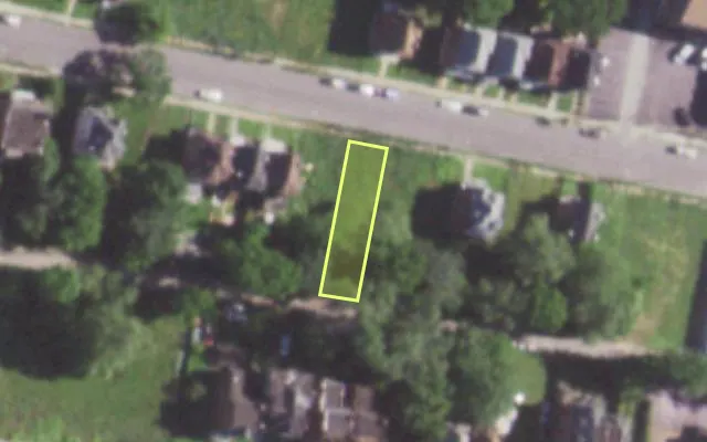 Aerial view of 5036 MINERVA AV — vacant lot, St. Louis with approximate parcel outline