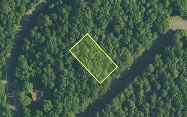 Aerial view of VAN BUREN County parcel 4400-09259-0000 — Arkansas post-auction with approximate parcel outline