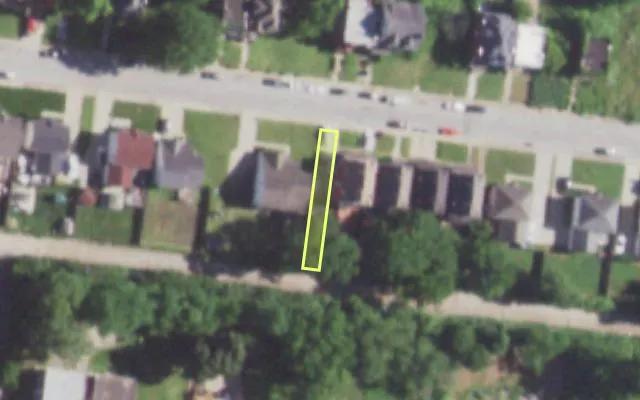 Aerial view of 5408 VERNON AV — vacant lot, St. Louis with approximate parcel outline