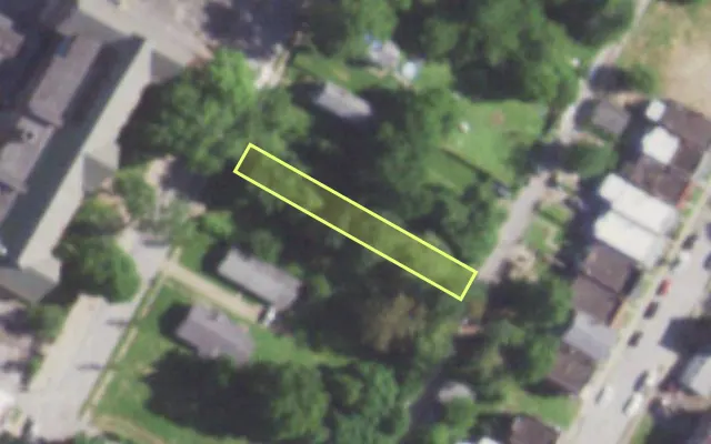Aerial view of 2938 ARLINGTON AV — vacant lot, St. Louis with approximate parcel outline