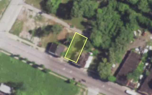 Aerial view of 4855 DR MARTIN LUTHER KING DR — vacant lot, St. Louis with approximate parcel outline