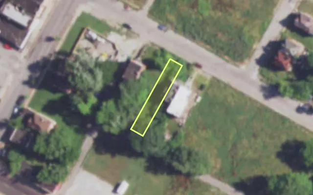 Aerial view of 4352 W LABADIE AV — vacant lot, St. Louis with approximate parcel outline