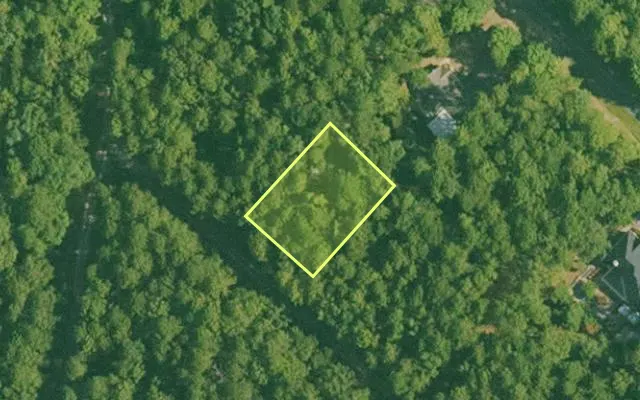 Aerial view of SALINE County parcel 624-00161-000 — Arkansas post-auction with approximate parcel outline