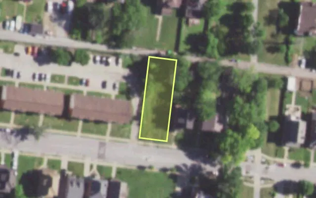 Aerial view of 5711 MAPLE AV — vacant lot, St. Louis with approximate parcel outline