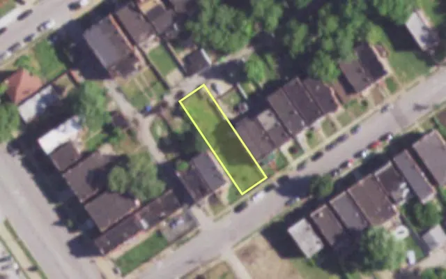 Aerial view of 2139 ADELAIDE AV — vacant lot, St. Louis with approximate parcel outline