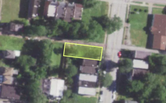Aerial view of 1251 N EUCLID AV — vacant lot, St. Louis with approximate parcel outline