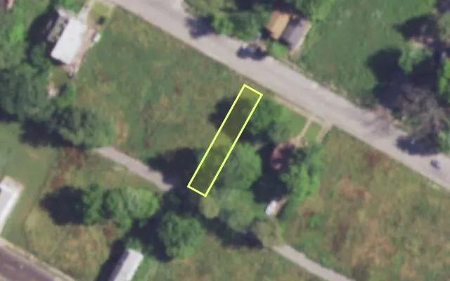 Aerial view of 4324 W LABADIE AV — vacant lot, St. Louis with approximate parcel outline