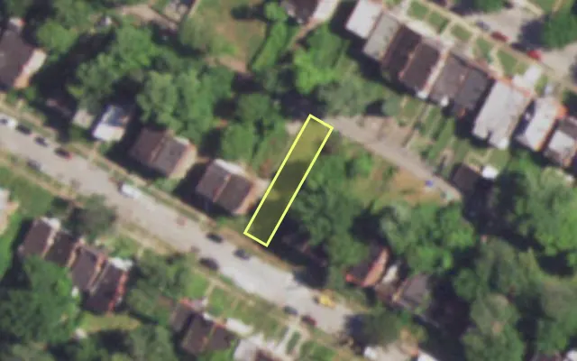 Aerial view of 4805 NORTHLAND AV — vacant lot, St. Louis with approximate parcel outline