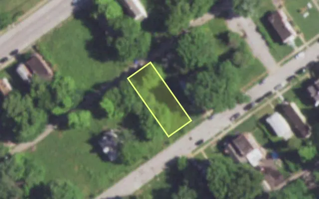 Aerial view of 5359 GERALDINE AV — vacant lot, St. Louis with approximate parcel outline