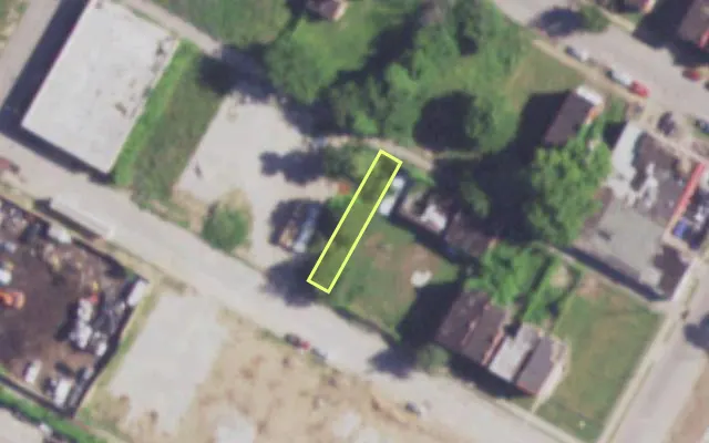 Aerial view of 3727 ALDINE AV — vacant lot, St. Louis with approximate parcel outline