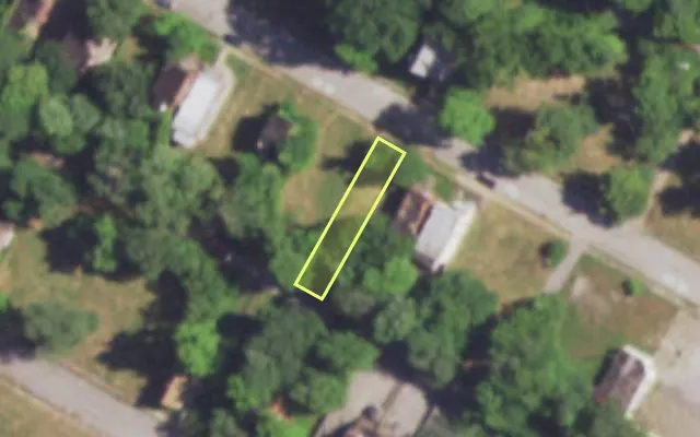 Aerial view of 4534 COTE BRILLIANTE AV — vacant lot, St. Louis with approximate parcel outline