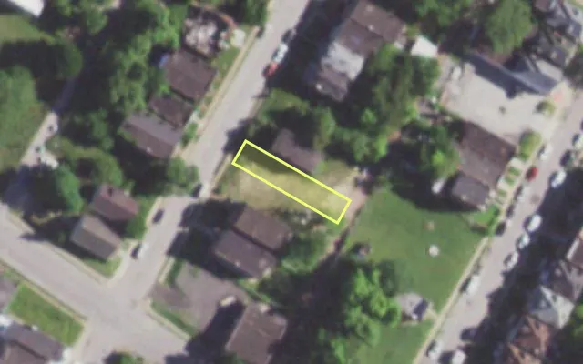 Aerial view of 1368 SHAWMUT PL — vacant lot, St. Louis with approximate parcel outline