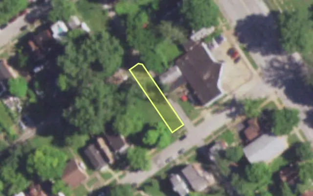 Aerial view of 5541 PLOVER AV — vacant lot, St. Louis with approximate parcel outline