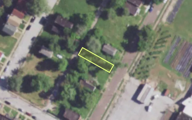 Aerial view of 4221 OBEAR AV — vacant lot, St. Louis with approximate parcel outline