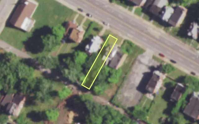 Aerial view of 4236 W PAGE BLVD — vacant lot, St. Louis with approximate parcel outline