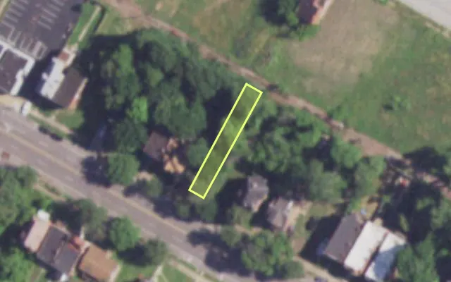 Aerial view of 4037 PAGE BLVD — vacant lot, St. Louis with approximate parcel outline