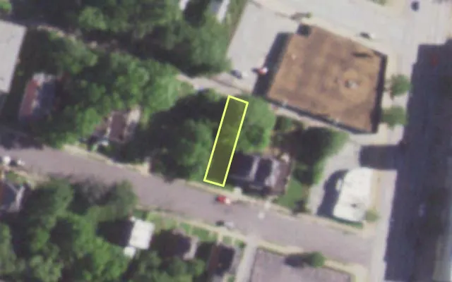 Aerial view of 5019 RIDGE AV — vacant lot, St. Louis with approximate parcel outline