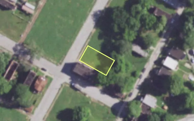 Aerial view of 4132 GROVE ST — vacant lot, St. Louis with approximate parcel outline